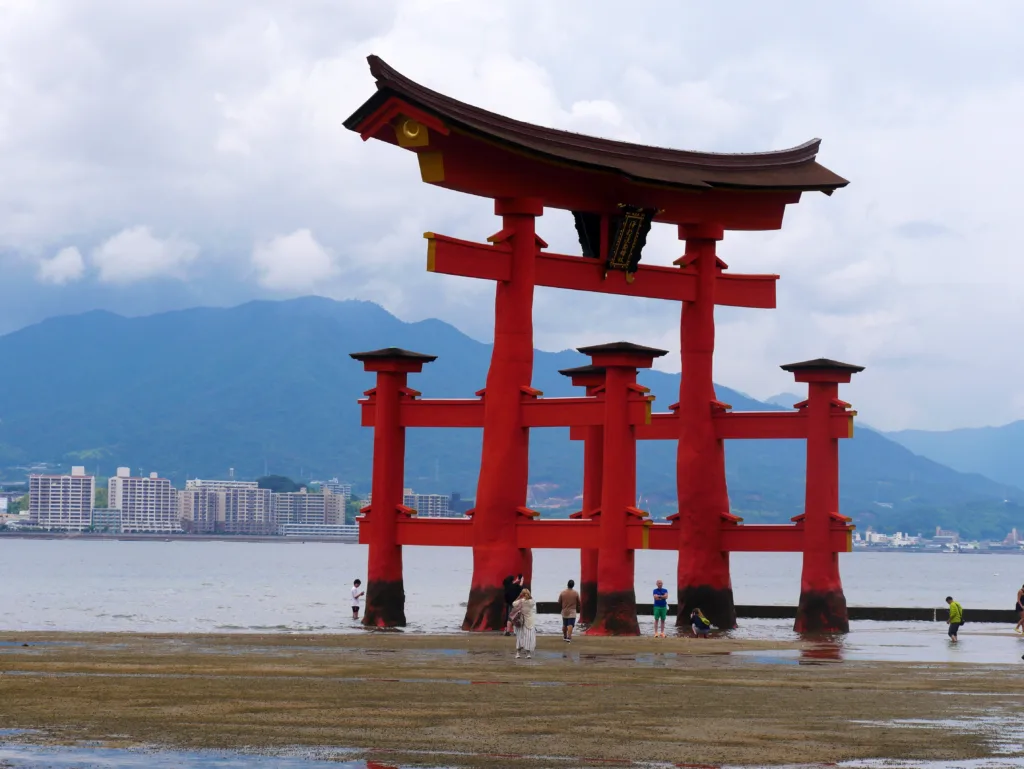 Itinerář pro jednodenní výlet Hiroshima - Miyajima - Mount Misen - Cestování po Japonsku - Petr Sycha